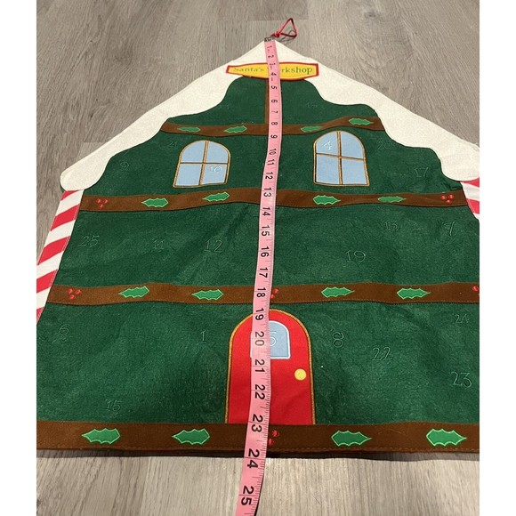 Hallmark Keepsake Hanging Santa's Workshop Xmas Countdown Felt Advent Calendar - Picture 4 of 6